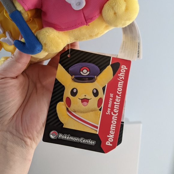 Pokemon Center Exclusive Pikachu Couple in the Rain - Picture 5 of 5